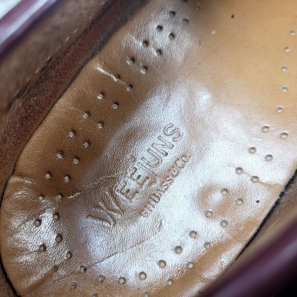 Larson Weejuns Men's Size 10D Cognac Moc-Toe Slip-On Loafers - Picture 8 of 9